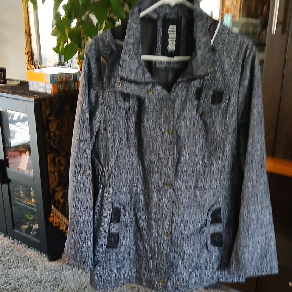 Quality EUC Black and Gray Rain/Wind Utility Jacket. Hooded, Side Pockets